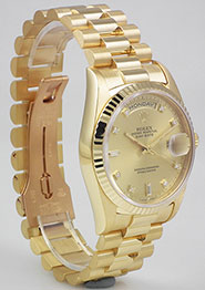 Rolex Oyster Perpetual Day-Date 18238 - Factory Champagne Diamond-Set Dial